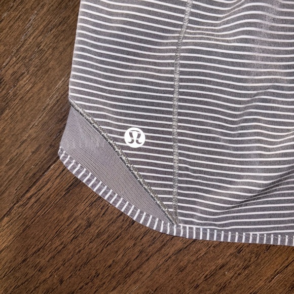 Grey & White Stripped Lululemon Hotty Hot Shorts - Picture 4 of 4